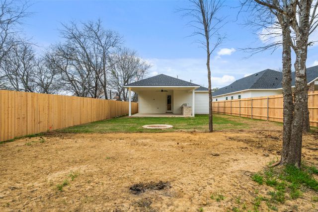 408 Matthew Street, Hillsboro, TX 76645