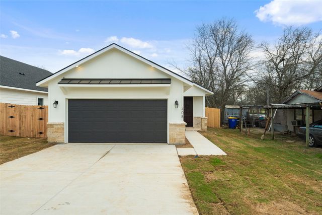 408 Matthew Street, Hillsboro, TX 76645