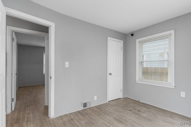 20 Gardner St, Whitestown, NY 13492