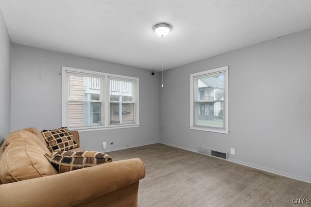 20 Gardner St, Whitestown, NY 13492