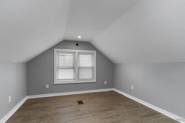 20 Gardner St, Whitestown, NY 13492