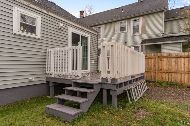 20 Gardner St, Whitestown, NY 13492