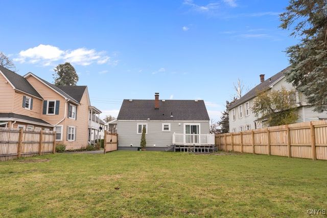 20 Gardner St, Whitestown, NY 13492