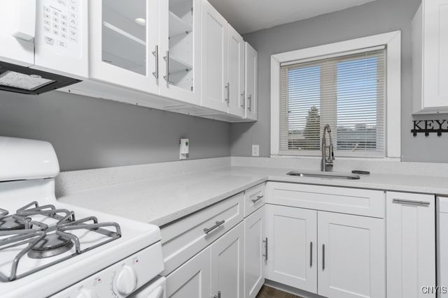 20 Gardner St, Whitestown, NY 13492