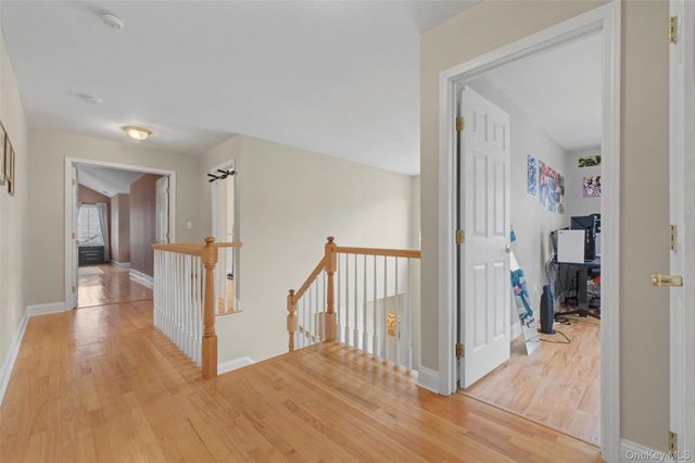 26 Mt Pleasant Drive, Poughquag, NY 12570