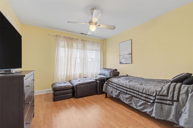 26 Mt Pleasant Drive, Poughquag, NY 12570