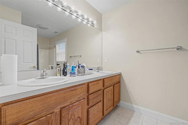 26 Mt Pleasant Drive, Poughquag, NY 12570