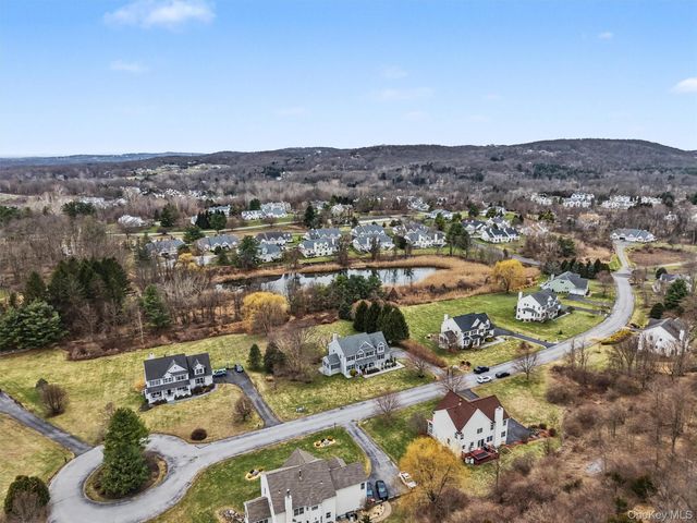 26 Mt Pleasant Drive, Poughquag, NY 12570