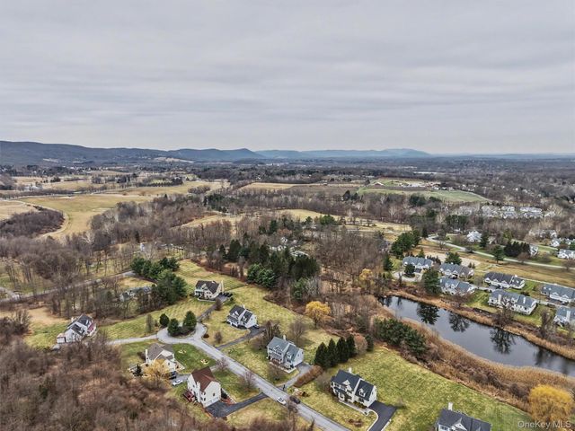 26 Mt Pleasant Drive, Poughquag, NY 12570