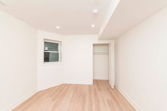 2825 N Rockwell Street G, Chicago, IL 60618