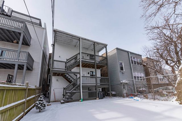 2825 N Rockwell Street G, Chicago, IL 60618