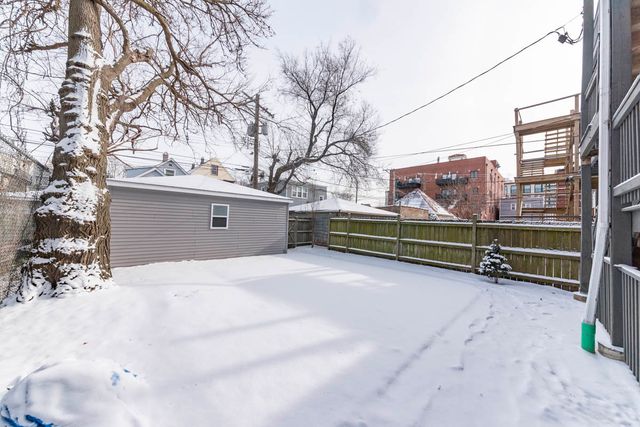 2825 N Rockwell Street G, Chicago, IL 60618