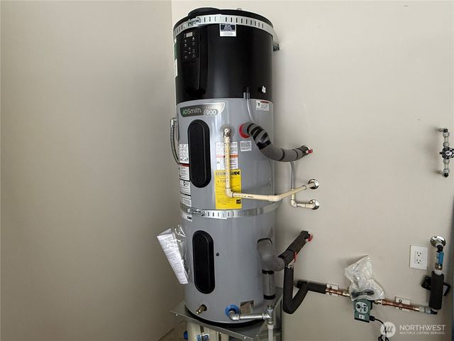 130 E Olympic Court, Allyn, WA 98524