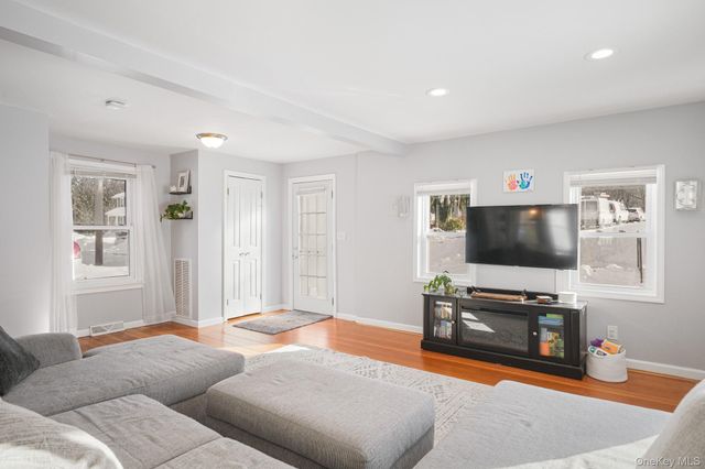 27 Liberty Street, Chelsea, NY 12512