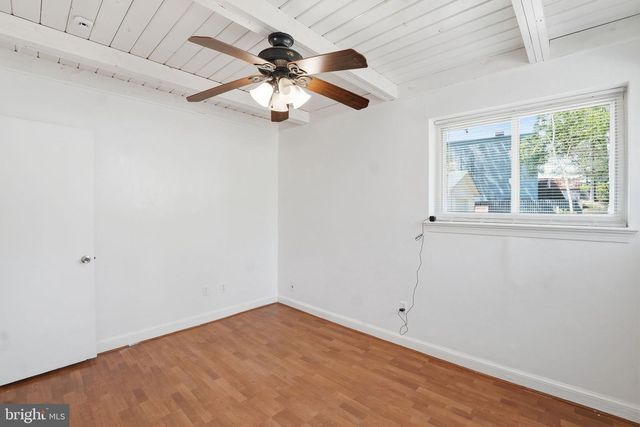 11000 PARK RD, Fairfax, VA 22030