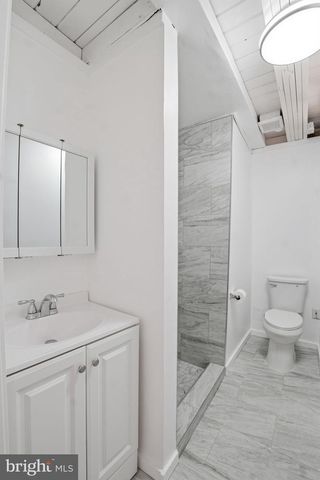 11000 PARK RD, Fairfax, VA 22030