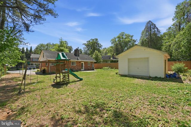 11000 PARK RD, Fairfax, VA 22030
