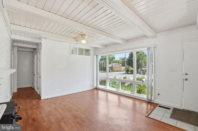 11000 PARK RD, Fairfax, VA 22030