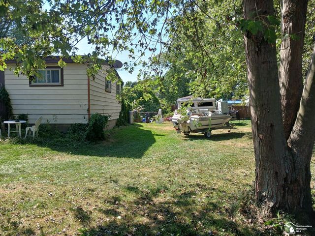 3376 Navarre Street, Frenchtown Twp, MI 48162