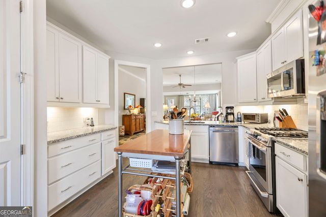 215 Spruce Pine Circle, Peachtree City, GA 30269