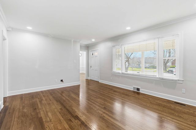 220 Hillsboro Avenue, Lexington, KY 40511