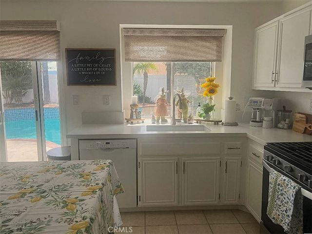 16496 Nectarine Way, Lake Elsinore, CA 92530