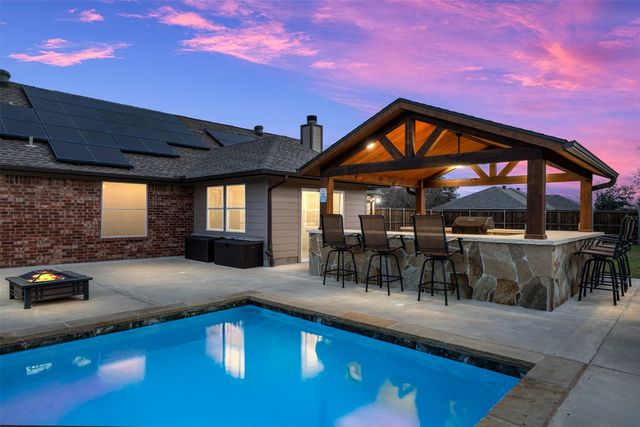 325 Flying Bridge Drive, Gun Barrel City, TX 75156