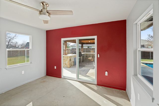 325 Flying Bridge Drive, Gun Barrel City, TX 75156