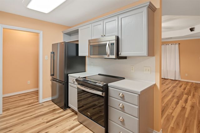 325 Flying Bridge Drive, Gun Barrel City, TX 75156