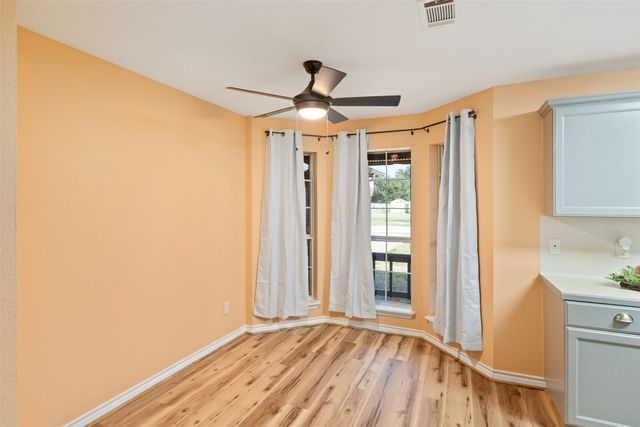 325 Flying Bridge Drive, Gun Barrel City, TX 75156