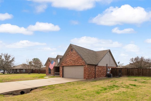 325 Flying Bridge Drive, Gun Barrel City, TX 75156