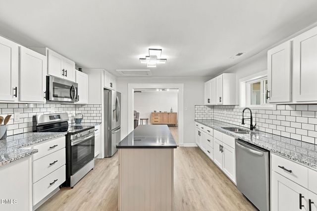 2415 Trail Five, Burlington, NC 27215