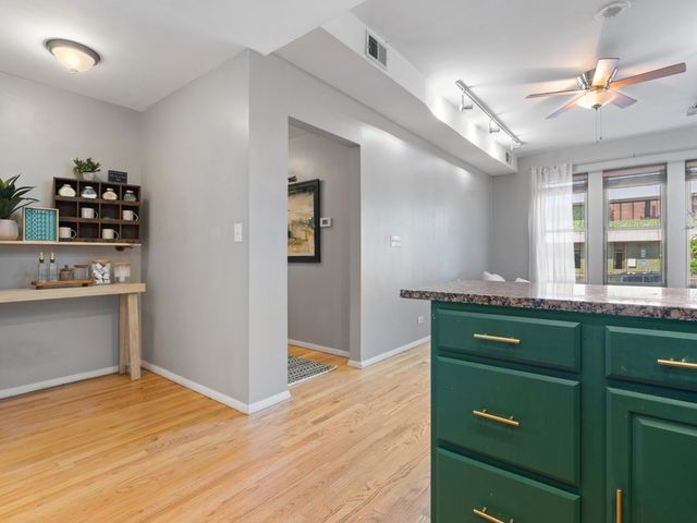 3951 N St Louis Avenue 1, Chicago, IL 60618