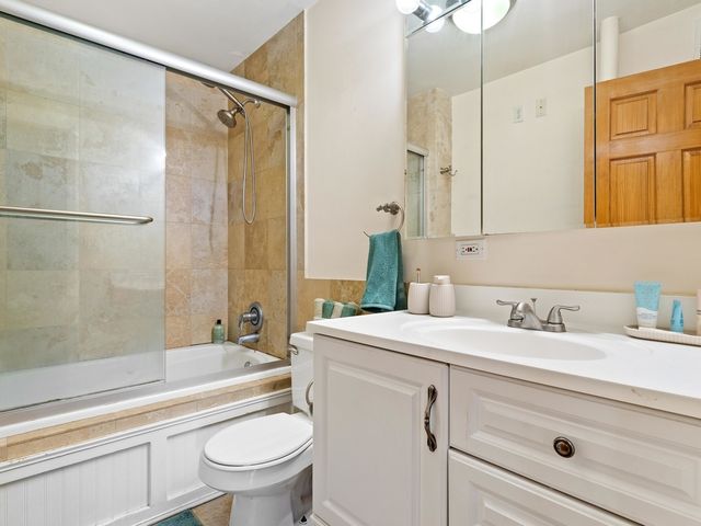 3951 N St Louis Avenue 1, Chicago, IL 60618