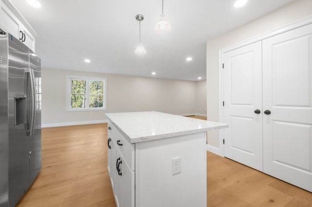 19 Captains Way, Lakeville, MA 02347
