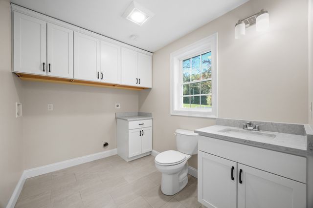 19 Captains Way, Lakeville, MA 02347