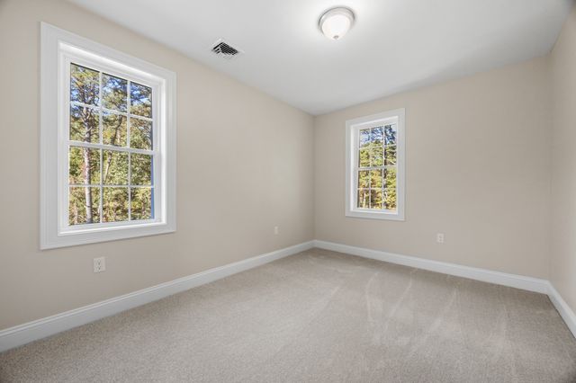 19 Captains Way, Lakeville, MA 02347