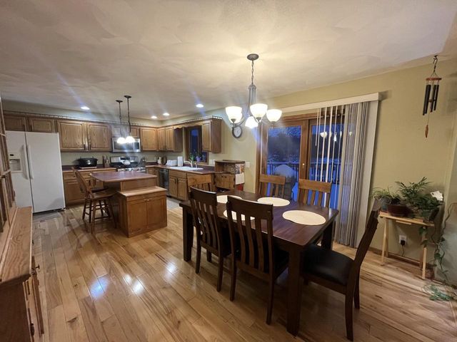 6692 W Thornapple Drive, Janesville, WI 53548