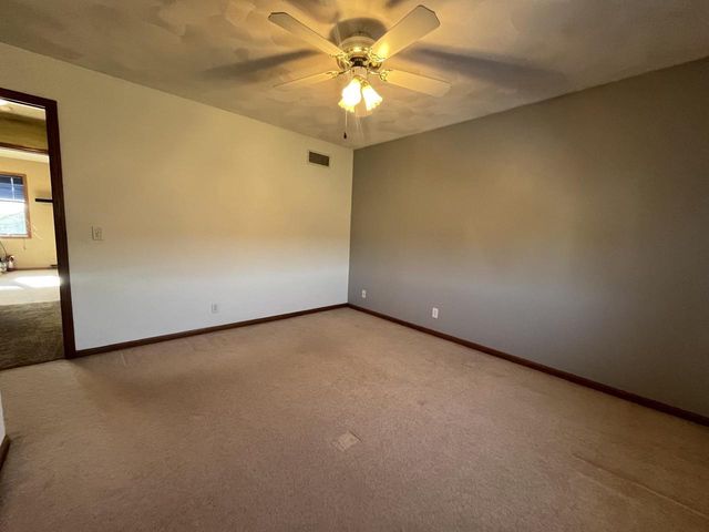 6692 W Thornapple Drive, Janesville, WI 53548