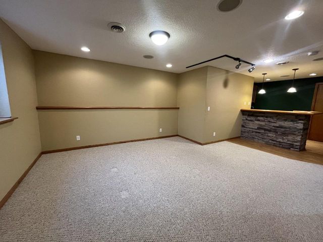 6692 W Thornapple Drive, Janesville, WI 53548