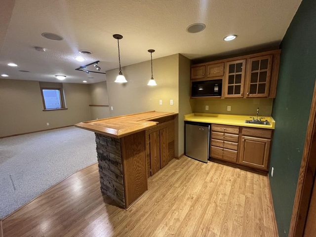 6692 W Thornapple Drive, Janesville, WI 53548