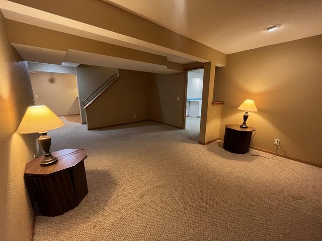 6692 W Thornapple Drive, Janesville, WI 53548