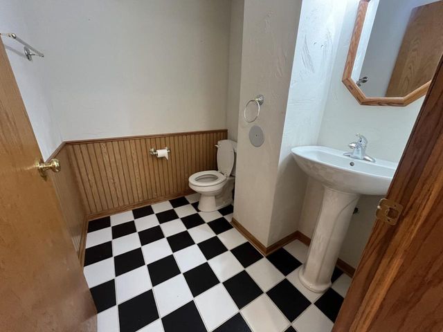 6692 W Thornapple Drive, Janesville, WI 53548