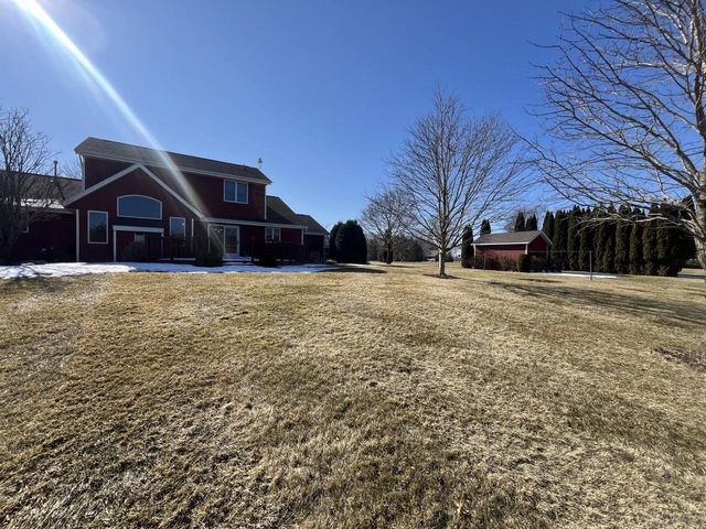 6692 W Thornapple Drive, Janesville, WI 53548