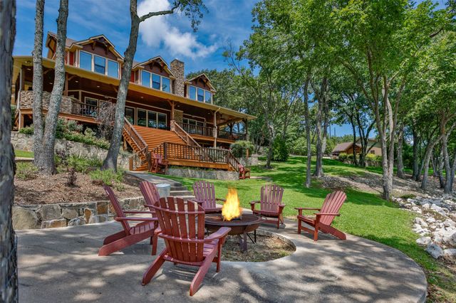 139 Hilltop Drive, Gainesville, TX 76240