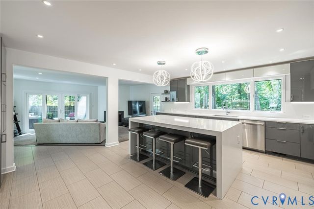 406 Walsing Dr, Henrico, VA 23229