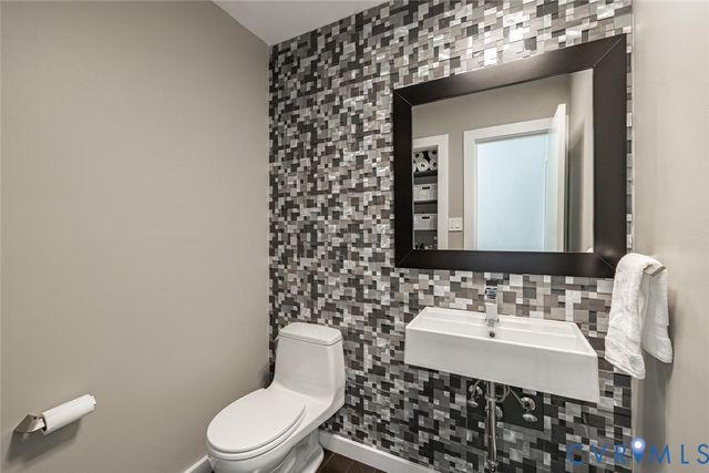 406 Walsing Dr, Henrico, VA 23229