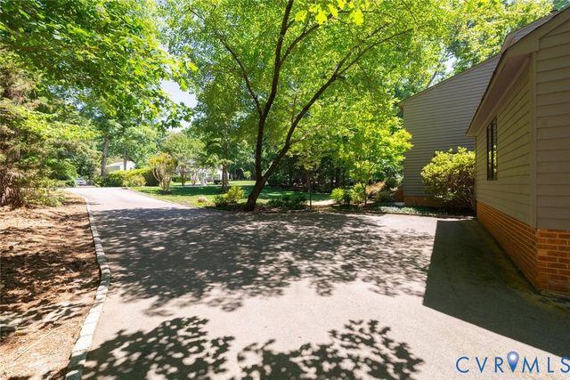 406 Walsing Dr, Henrico, VA 23229