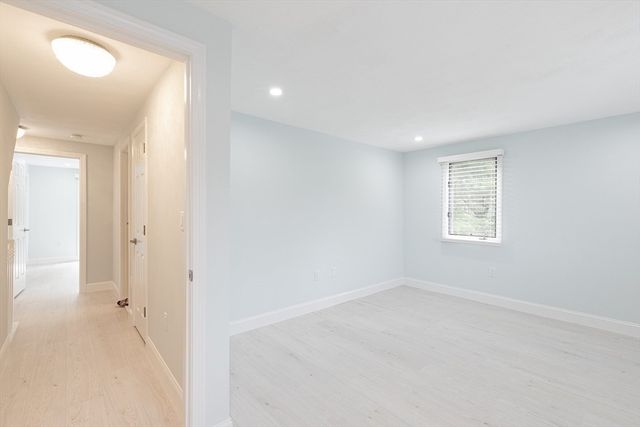 14 Deer Path 6, Maynard, MA 01754