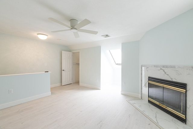 14 Deer Path 6, Maynard, MA 01754